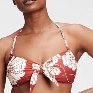 NWOT Gap Ivory and Burgundy Floral Bunny-Tie Bandeau Bikini Top🌻